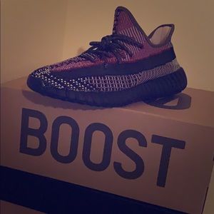 🔥Yeezy boost V2s Yecheil Authentic🔥
